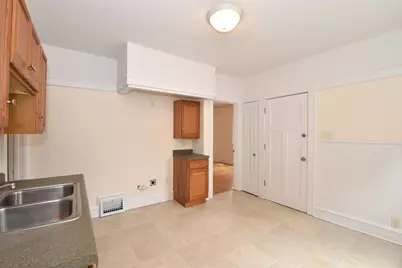 2860 N 50th St #2862, Milwaukee, WI 53210 - Photo 17