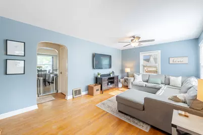 7005  40th Ave, Kenosha, WI 53142 - Photo 5