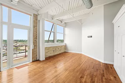 215 W Maple St #607, Milwaukee, WI 53204 - Photo 3