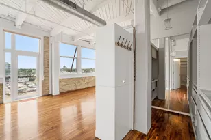 215 W Maple St, Milwaukee, WI 53204 - Photo 15