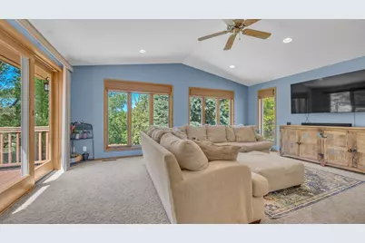1124  Sommer Dr, Sheboygan, WI 53081 - Photo 11