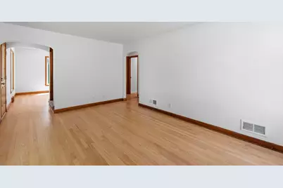 1919 E Norwich Ave, Saint Francis, WI 53235 - Photo 5