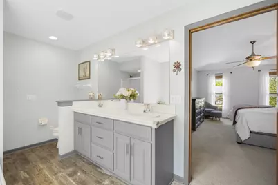 W265N2184  Sawgrass Ln, Pewaukee, WI 53072 - Photo 9