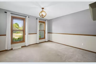 W265N2184  Sawgrass Ln, Pewaukee, WI 53072 - Photo 17