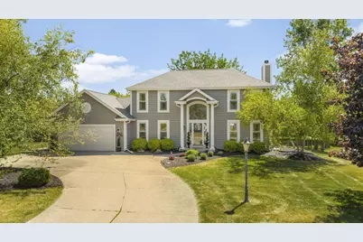 W265N2184  Sawgrass Ln, Pewaukee, WI 53072 - Photo 1