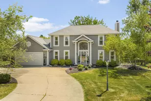 W265N2184 Sawgrass Ln, Pewaukee, WI 53072 - Photo 1