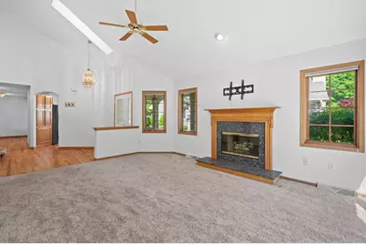 N21W24327  Cumberland Dr #36K, Pewaukee, WI 53072 - Photo 9