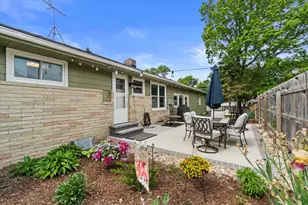 9804 W Dakota St, West Allis, WI 53227 - Photo 27