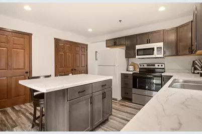 1032  Denton St #5, La Crosse, WI 54601 - Photo 5