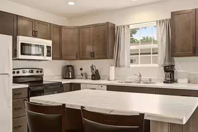 1032  Denton St #5, La Crosse, WI 54601 - Photo 9