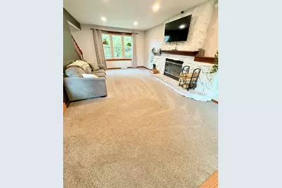 2556 N Green Bay Rd, Racine, WI 53405 - Photo 7