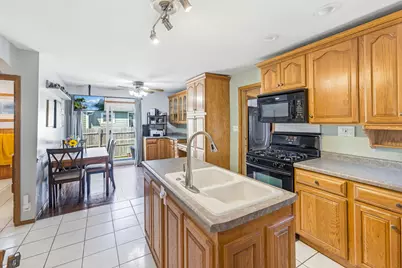 110 E Wisconsin Ave, Silver Lake, WI 53170 - Photo 9