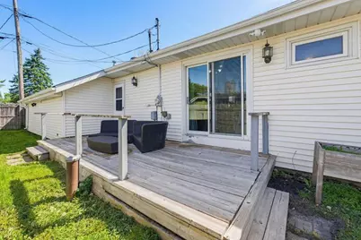 110 E Wisconsin Ave, Silver Lake, WI 53170 - Photo 23