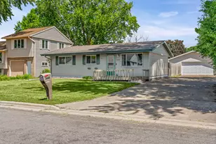 3039 29th Ct, La Crosse, WI 54601 - Photo 1