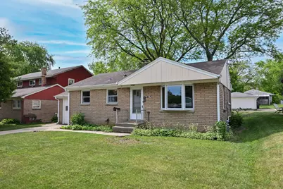 1715  Monroe Ave, South Milwaukee, WI 53172 - Photo 3