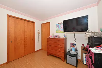 1715  Monroe Ave, South Milwaukee, WI 53172 - Photo 15