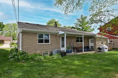 1715  Monroe Ave, South Milwaukee, WI 53172 - Photo 23