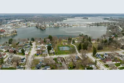 727 E Madison St, Oconomowoc, WI 53066 - Photo 45