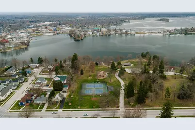 727 E Madison St, Oconomowoc, WI 53066 - Photo 43