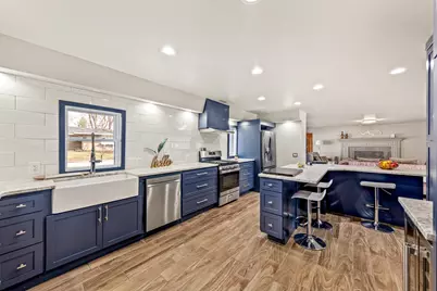 727 E Madison St, Oconomowoc, WI 53066 - Photo 15