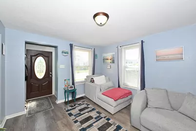 1557 S 71st St, West Allis, WI 53214 - Photo 3
