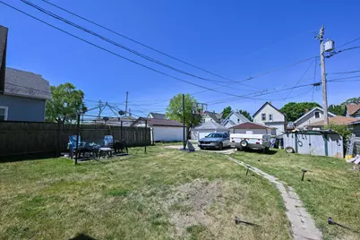 1557 S 71st St, West Allis, WI 53214 - Photo 25
