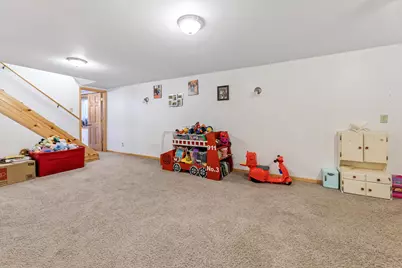107 S 6th St, Black River Falls, WI 54615 - Photo 9