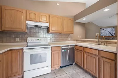 2165  Broken Hill Rd #1, Waukesha, WI 53188 - Photo 5