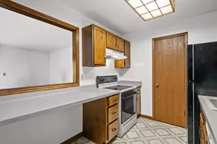 8131 W Oklahoma Ave, Milwaukee, WI 53219 - Photo 5