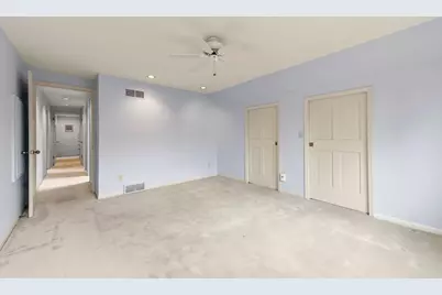 2618 W Lake Park Ct, Mequon, WI 53092 - Photo 47