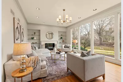 2618 W Lake Park Ct, Mequon, WI 53092 - Photo 5