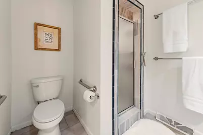 2618 W Lake Park Ct, Mequon, WI 53092 - Photo 35