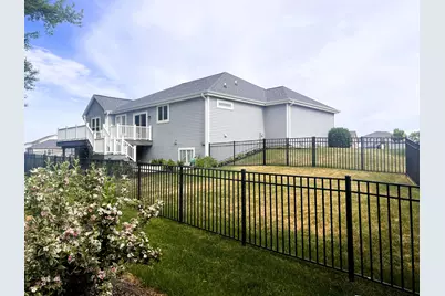 273  Silver Lake Trl, Oconomowoc, WI 53066 - Photo 5