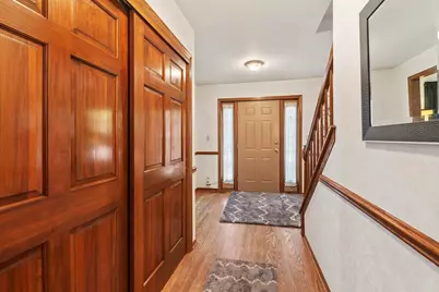 20740  Brook Park Dr, Brookfield, WI 53045 - Photo 5