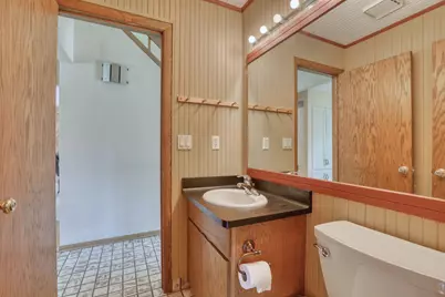 6939  Horizon Dr, Greendale, WI 53129 - Photo 17