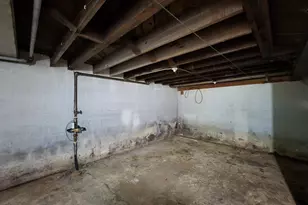 9251 W Swan Cir, Milwaukee, WI 53225 - Photo 31