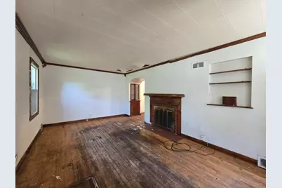 9251 W Swan Cir, Milwaukee, WI 53225 - Photo 13