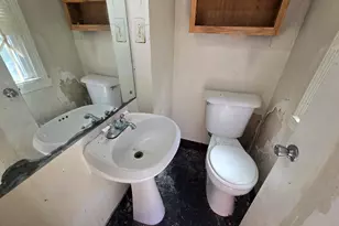 9251 W Swan Cir, Milwaukee, WI 53225 - Photo 27
