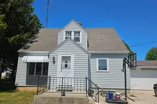 4428 Menasha Ave, Manitowoc, WI 54220 - Photo 1