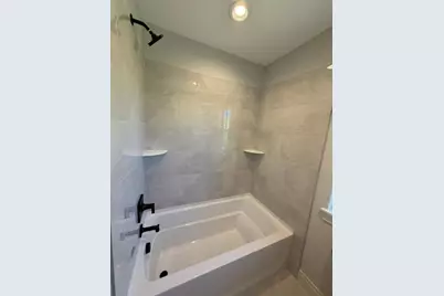 1344  Mohican Trl, Waukesha, WI 53159 - Photo 17