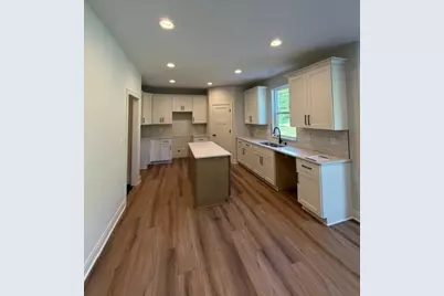 1344  Mohican Trl, Waukesha, WI 53159 - Photo 3