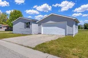 5019 Flagstone Rd, Sheboygan, WI 53083 - Photo 5