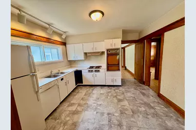 4034 N Larkin St, Shorewood, WI 53211 - Photo 15