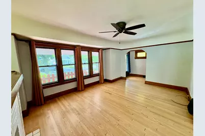 4034 N Larkin St, Shorewood, WI 53211 - Photo 7