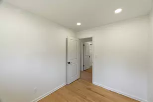 1100 Alfred St, Brookfield, WI 53005 - Photo 13