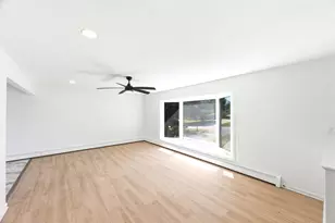 1100 Alfred St, Brookfield, WI 53005 - Photo 9
