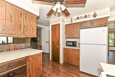 15070 W Mark Dr, New Berlin, WI 53151 - Photo 13