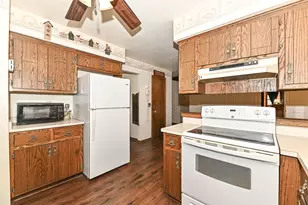 15070 W Mark Dr, New Berlin, WI 53151 - Photo 11