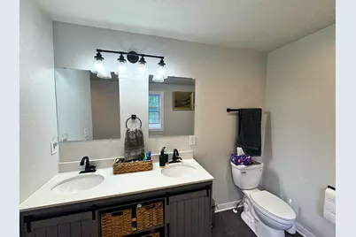 4221  Wood Rd, Racine, WI 53403 - Photo 17