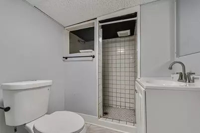 2132 S 23rd St #2132A, Milwaukee, WI 53215 - Photo 21
